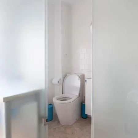 Sao Vicente Iv - Eco-flat With French Balcony & View アパート リスボン