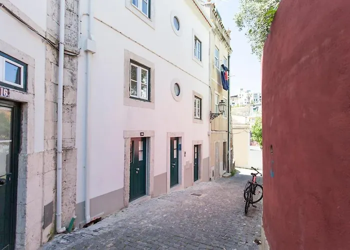 Sao Vicente Iv - Eco-flat With French Balcony & View Διαμέρισμα *